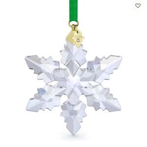 NIB Swarovski 2024 Annual Edition Snowflake Christmas Crystal Ornament #5661079
